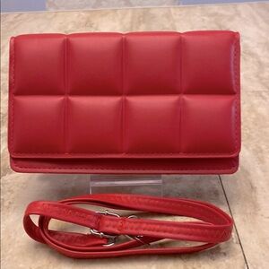 Crossbody-Quilted Real Leather red unbranded New Cassette Crossbody/Shoulder Bag